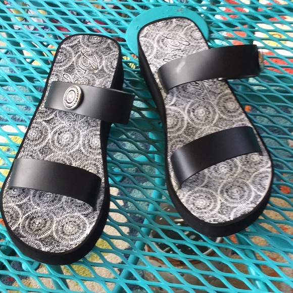 Black Leather Brighton Sandals - Picture 1 of 8